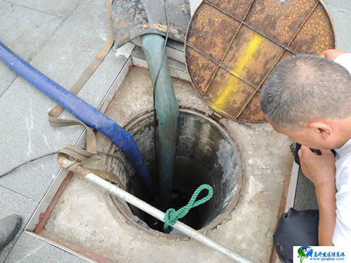万福市政与您分享无锡环卫所抽粪流程